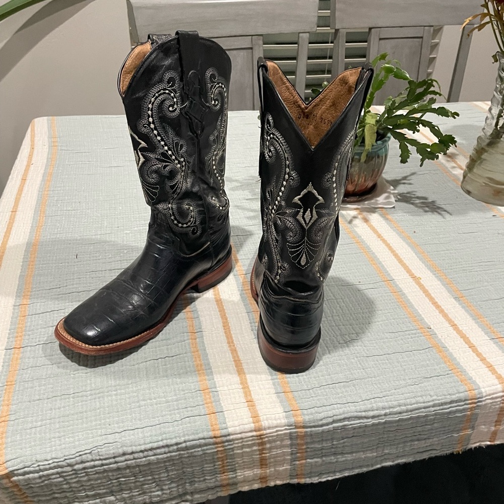 Ferrini Western Boots 7 1/2 m. Barely worn